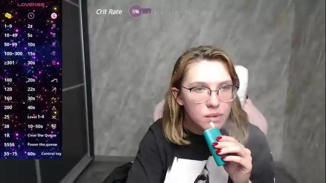 Image 6 of reginasmilee Stream on Chaturbate on 1 month ago