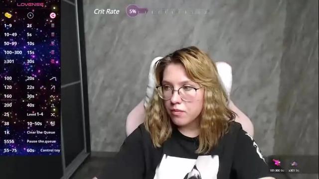 Image 10 of reginasmilee Stream on Chaturbate on 1 month ago