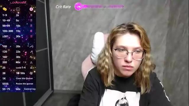 Image 3 of reginasmilee Stream on Chaturbate on 1 month ago