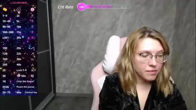 Image 3 of reginasmilee Stream on Chaturbate on 1 month ago