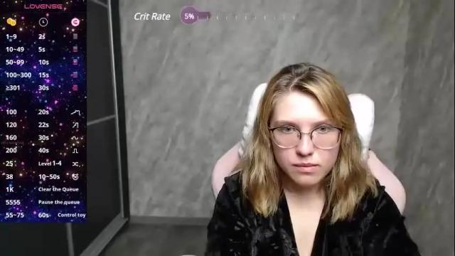 Image 6 of reginasmilee Stream on Chaturbate on 1 month ago