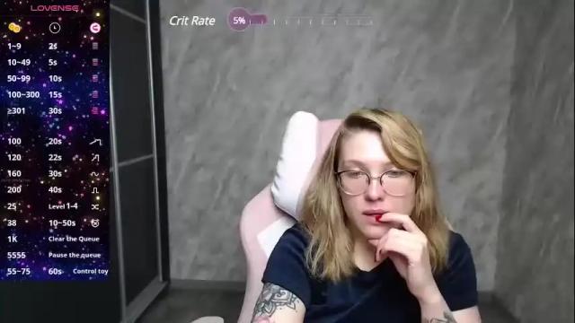 Image 10 of reginasmilee Stream on Chaturbate on 27 days ago