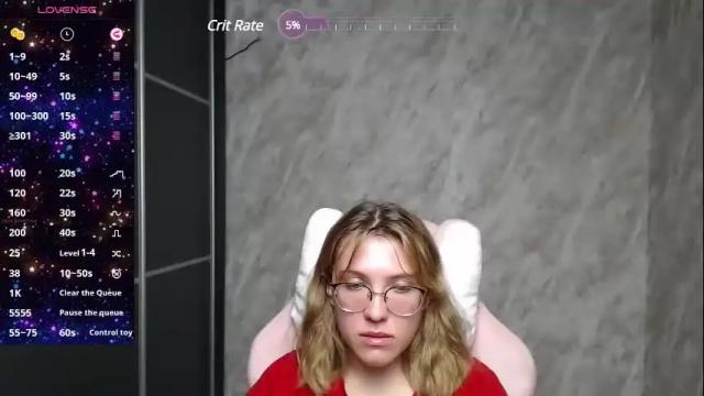 Image 10 of reginasmilee Stream on Chaturbate on 22 days ago