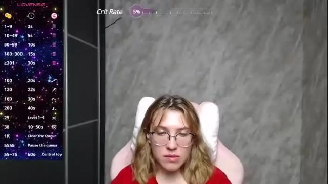 Image 11 of reginasmilee Stream on Chaturbate on 22 days ago