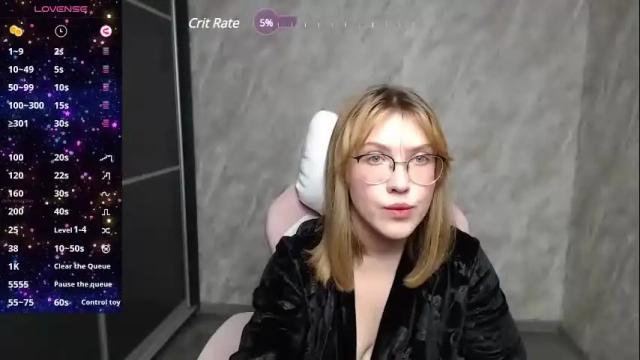 Image 3 of reginasmilee Stream on Chaturbate on 14 days ago