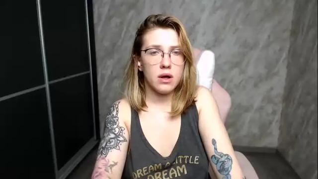 Image 11 of reginasmilee Stream on Chaturbate on 8 days ago