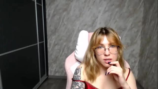 Image 8 of reginasmilee Stream on Chaturbate on 5 days ago