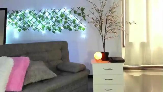 Image 2 of reginna_s8 Stream on Chaturbate on 20 months ago