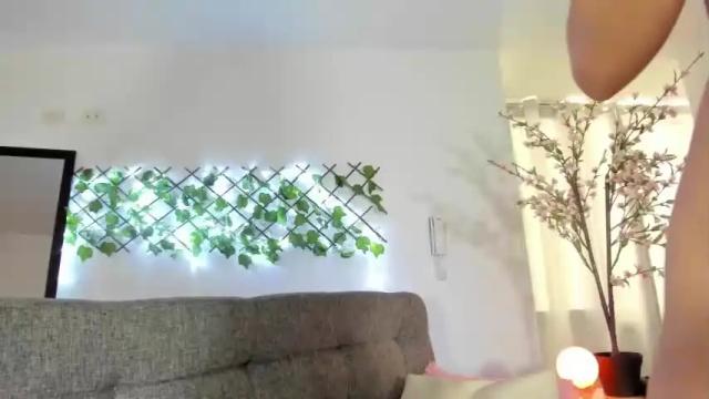 Thumbnail 3, reginna_s8's Stream at Chaturbate, 20 months ago