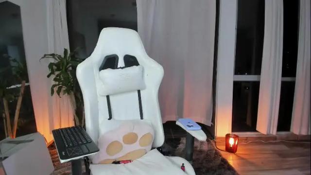 Image 8 of reichel_gray Stream on Chaturbate on 10 days ago