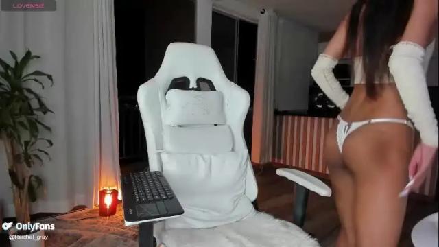 Image 4 of reichel_gray Stream on Chaturbate on 1 month ago