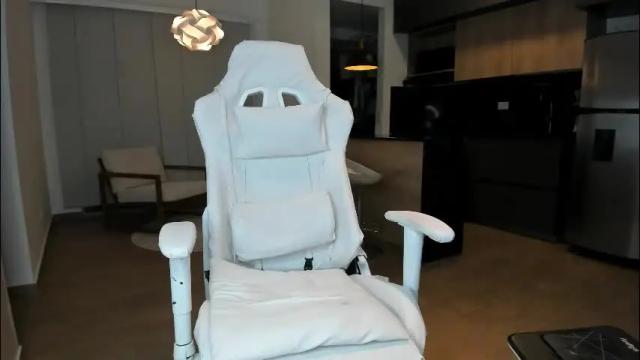 Image 2 of reichel_gray Stream on Chaturbate on 1 month ago