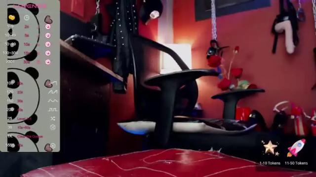 Image 8 of reichelxxx Stream on Chaturbate on 20 months ago