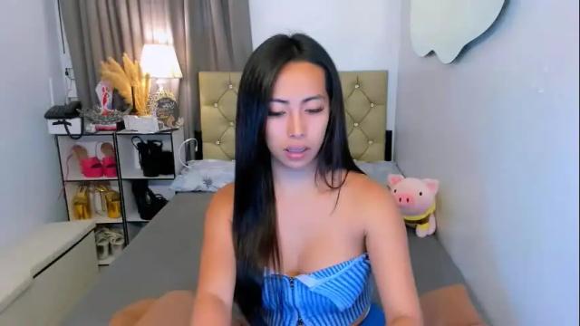 Image 3 of reighnempress Stream on Chaturbate on 13 days ago