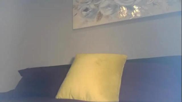 Image 2 of reinarain Stream on Chaturbate on 3 months ago