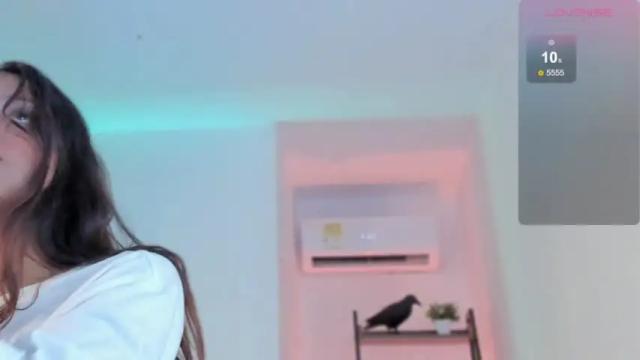 Image 11 of reishell_andersom Stream on Chaturbate on 14 months ago