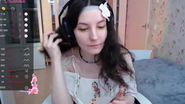 Image 3 of relax_ax Stream on Chaturbate on 10 months ago