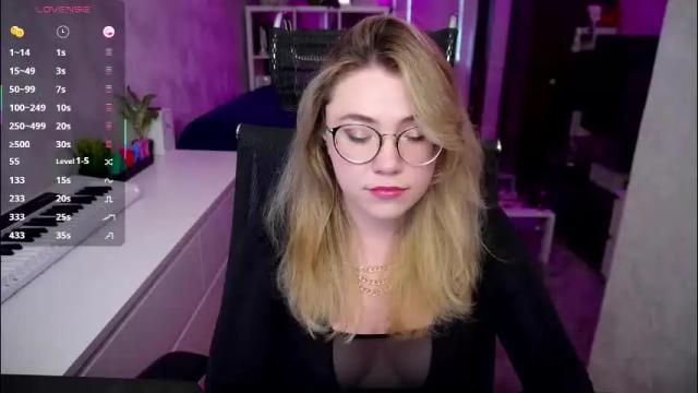 Image 2 of remywild Stream on Chaturbate on 2 months ago