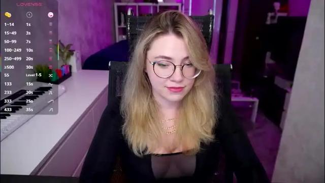 Image 7 of remywild Stream on Chaturbate on 2 months ago