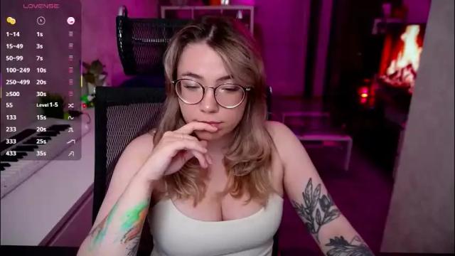 Image 8 of remywild Stream on Chaturbate on 2 months ago