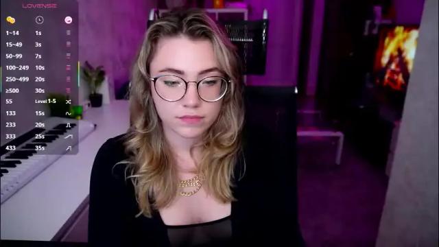 Image 3 of remywild Stream on Chaturbate on 1 month ago