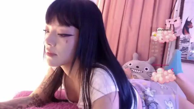 Image 8 of ren_yamashiro Stream on Chaturbate on 16 months ago