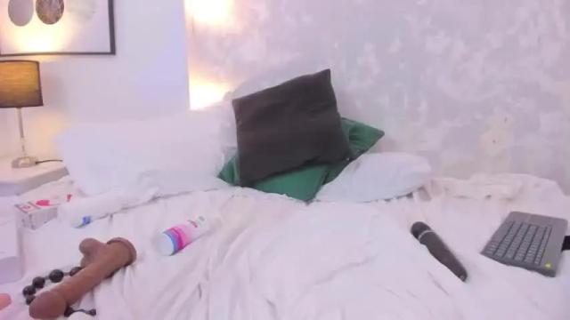 Image 8 of renata_reyes11 Stream on Chaturbate on 17 months ago
