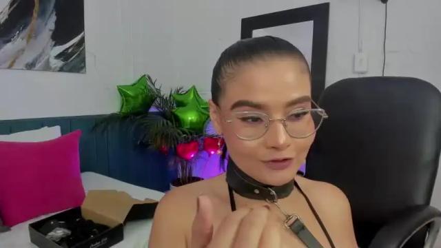 Image 3 of renata_saenz01 Stream on Chaturbate on 14 months ago