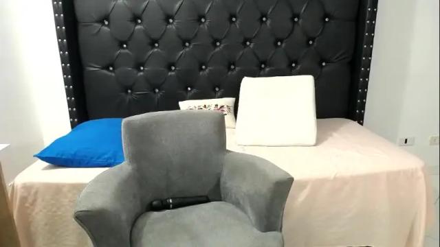 Image 7 of renata_salinas_1 Stream on Chaturbate on 16 days ago