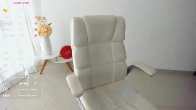 Image 12 of renata_t_ Stream on Chaturbate on 1 month ago