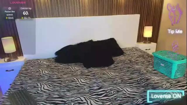 Image 3 of renatacors1 Stream on Chaturbate on 4 days ago