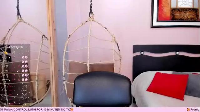 Image 4 of renataruiz_rr Stream on Chaturbate on 1 month ago