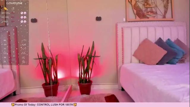 Image 11 of renataruiz_rr Stream on Chaturbate on 1 month ago