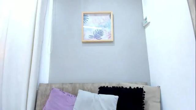 Image 3 of renataruiz_rr Stream on Chaturbate on 23 days ago