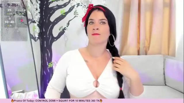Image 12 of renataruiz_rr Stream on Chaturbate on 4 days ago