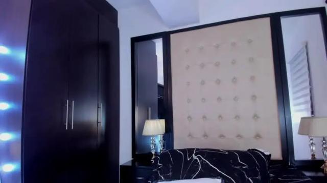 Image 8 of renatasantorino Stream on Chaturbate on 13 months ago