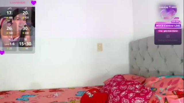 Image 3 of renatta_rush Stream on Chaturbate on 2 months ago