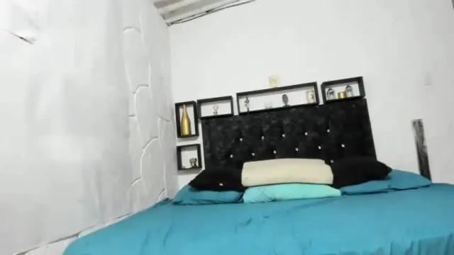 Image 7 of renattabecerra Stream on Chaturbate on 8 months ago