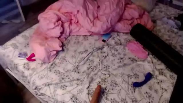 Image 4 of rene_heartz99 Stream on Chaturbate on 2 months ago