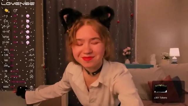 Image 4 of reneerutledge Stream on Chaturbate on 22 months ago