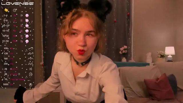 Image 8 of reneerutledge Stream on Chaturbate on 22 months ago