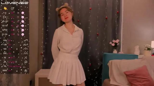 Image 8 of reneerutledge Stream on Chaturbate on 22 months ago