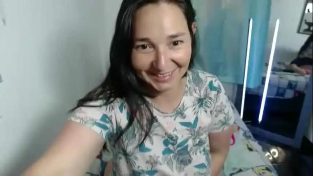 Thumbnail 2, renesmee_tanner's Stream at Chaturbate, 1 month ago