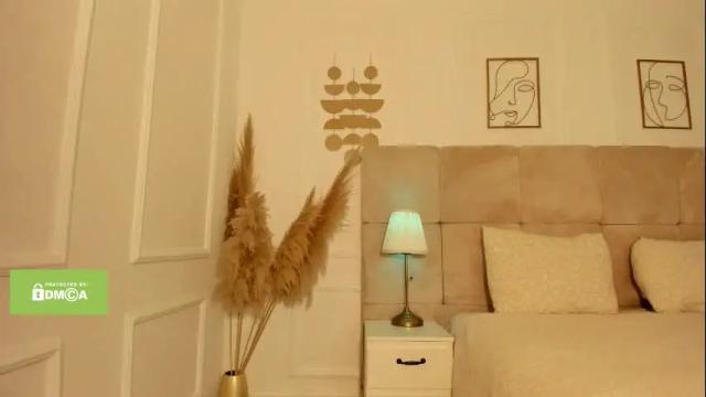 Image 2 of rennatha21 Stream on Chaturbate on 1 month ago