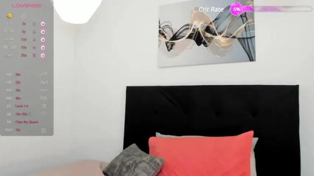 Image 11 of revecamontana Stream on Chaturbate on 16 months ago
