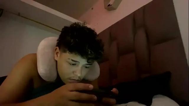 Image 4 of rexaybladee Stream on Chaturbate on 24 days ago