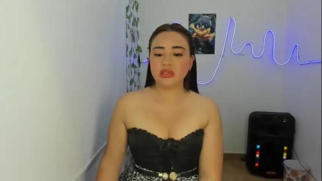 Image 3 of reyledoll Stream on Chaturbate on 1 month ago