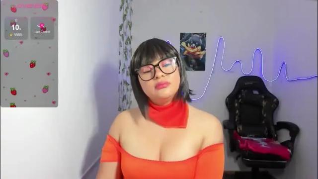 Image 4 of reyledoll Stream on Chaturbate on 2 months ago