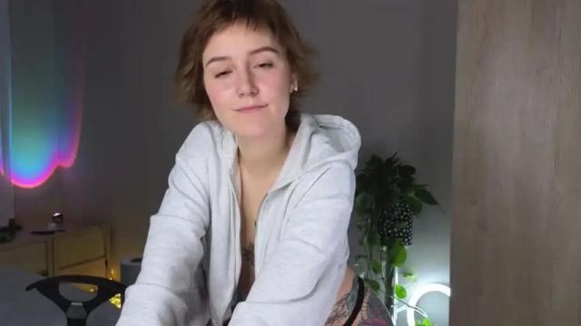 Thumbnail 3, rhea_gingertail's Stream at Chaturbate, 19 months ago