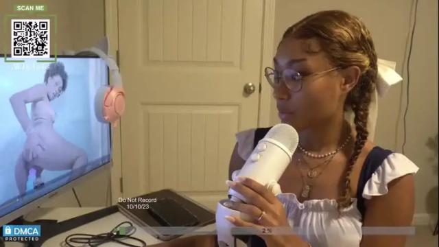 Image 11 of rhileylove Stream on Chaturbate on 24 months ago